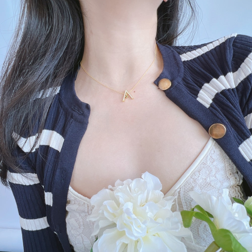 [Rose Tomorrow]Sparkling "A" Shape Necklace