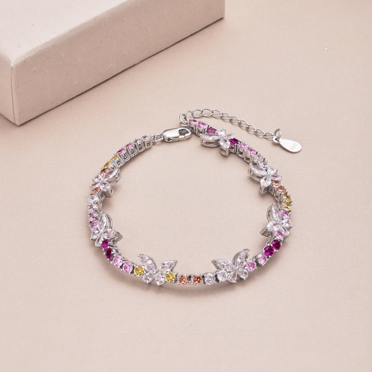 [Rose Tomorrow]Ornate Colorful Butterfly Shape Round Cut Daily Bracelet