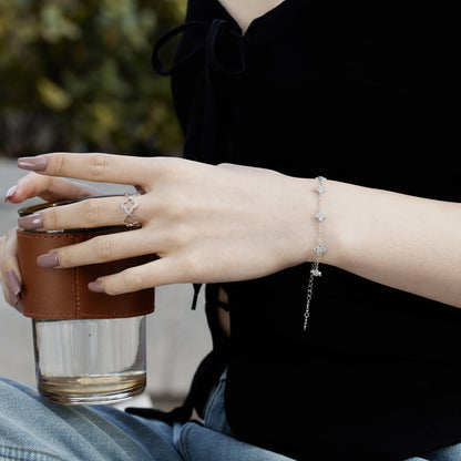 [Rose Tomorrow]Four-Leaf Clover Hollow Butterfly Bracelet