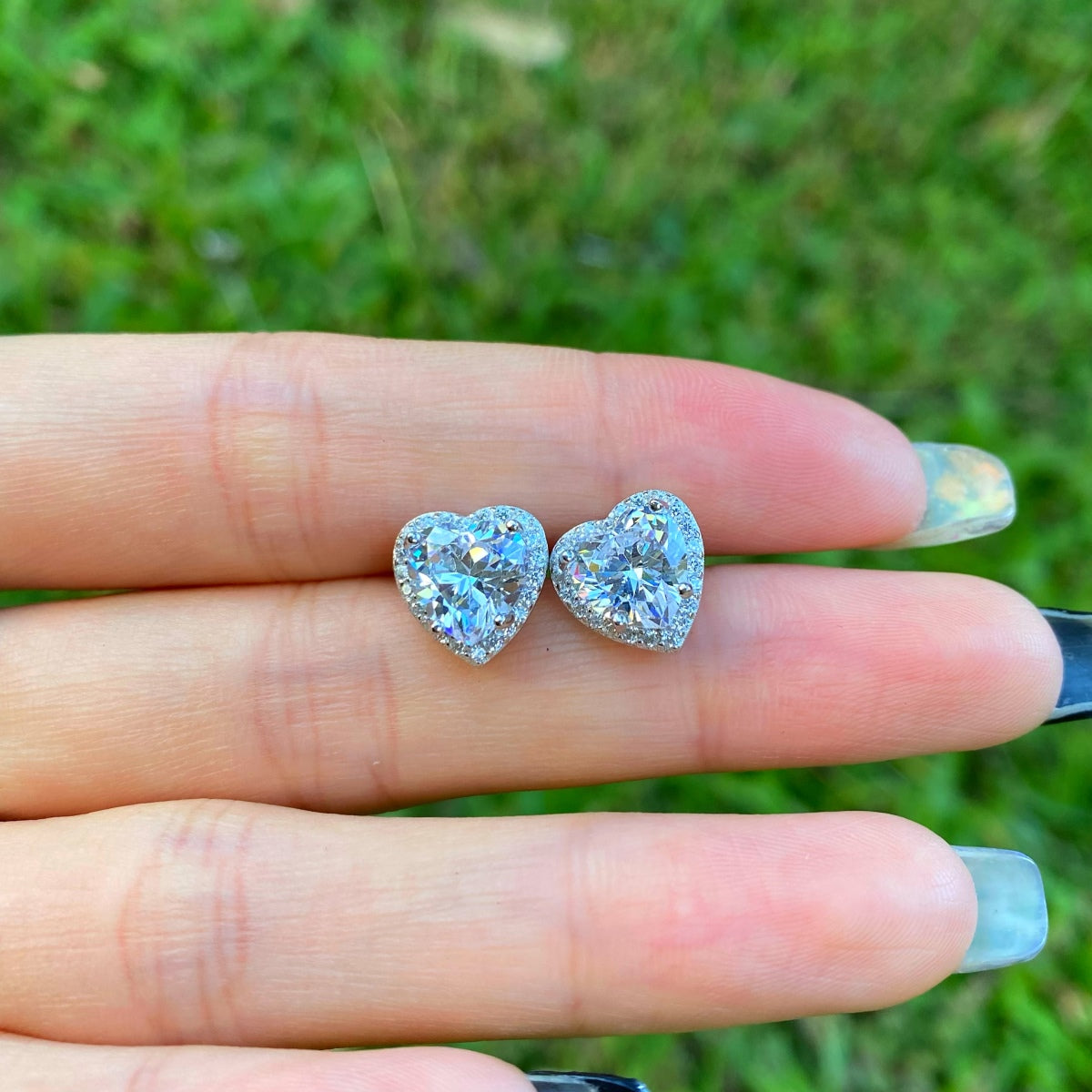 [Rose Tomorrow]Sparkling Heart Shape Lover Earrings