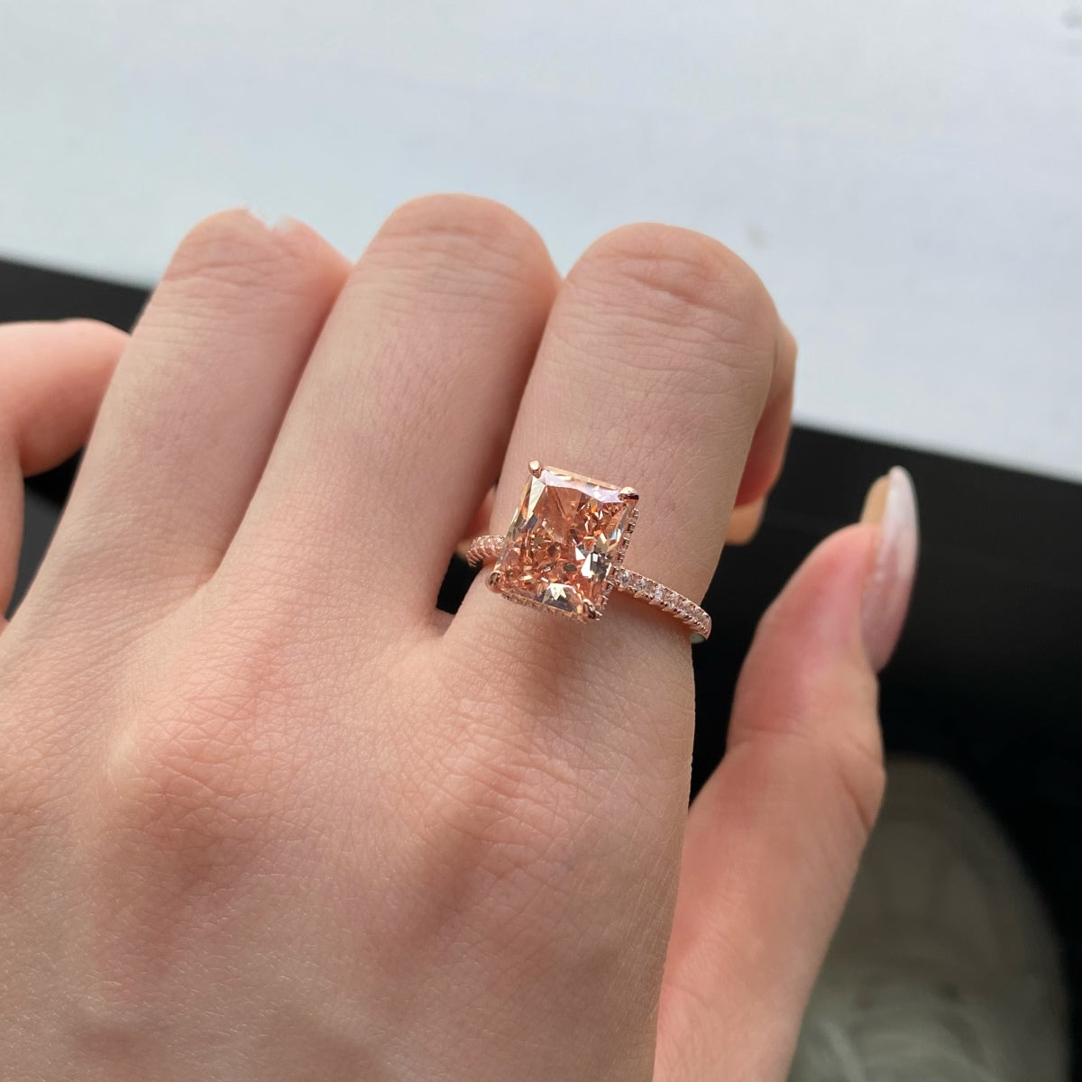 [Rose Tomorrow]4.0 Carat Luxurious Engagement Ring