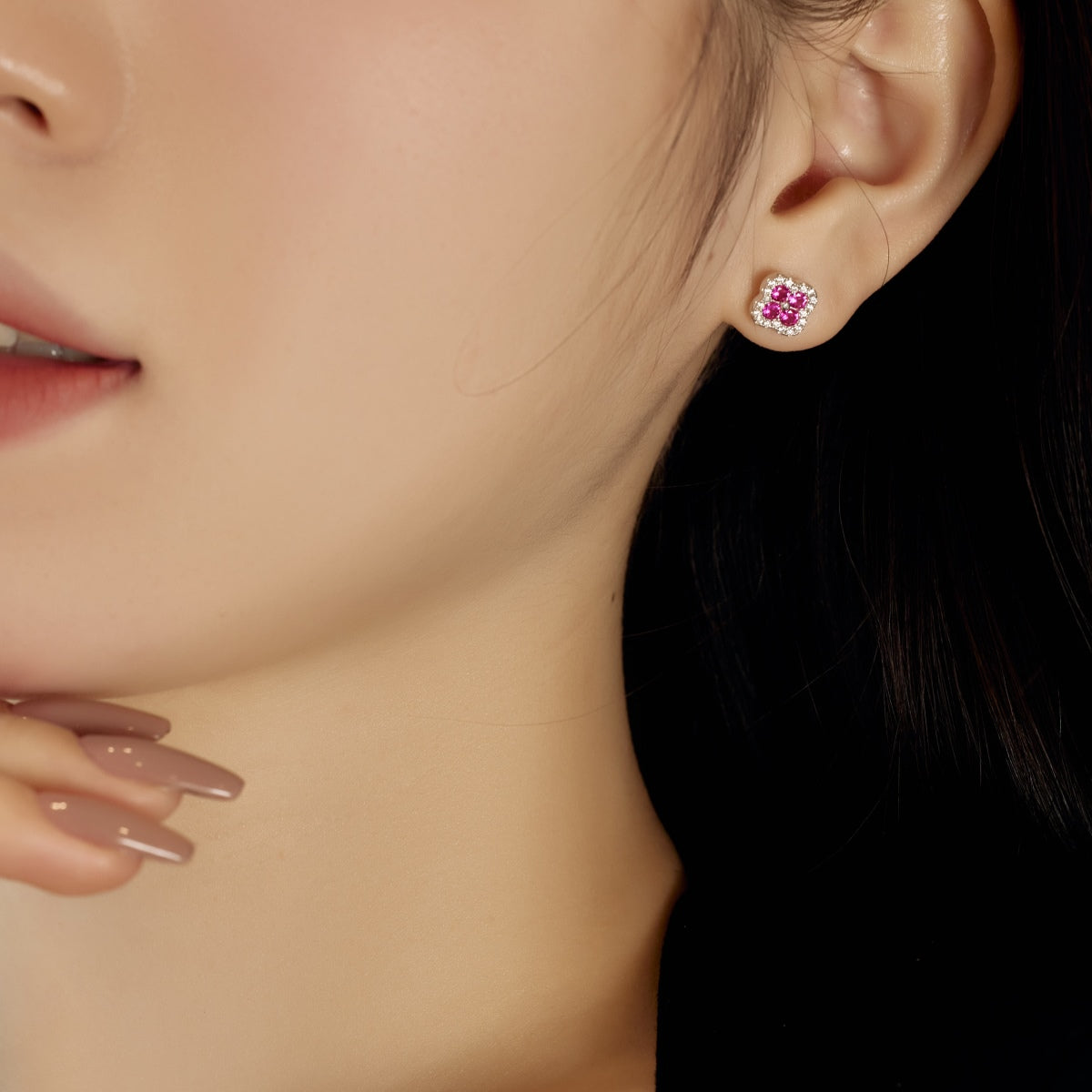 [Rose Tomorrow]Four-Leaf Clover Flower Shaped Earrings