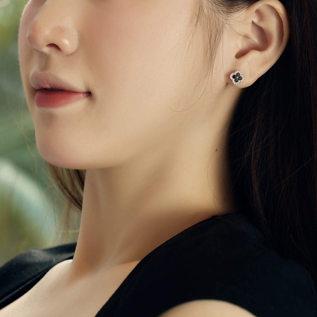 [Rose Tomorrow]Four-Leaf Clover Flower Shaped Earrings