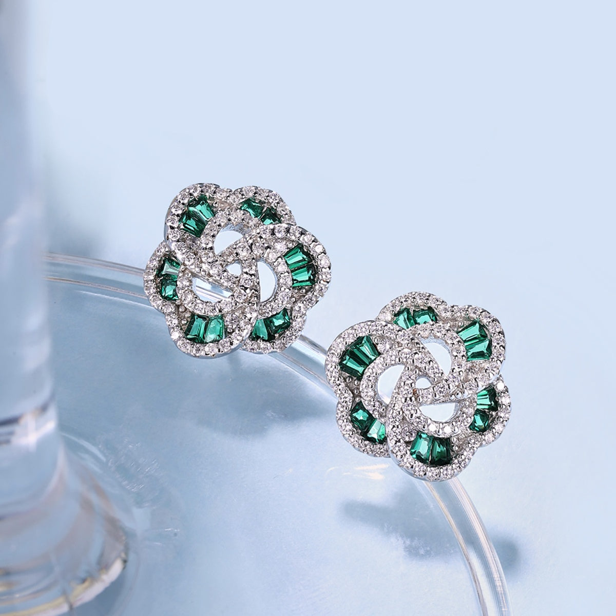 [Rose Tomorrow]Exquisite Flower Shape Daily Earrings