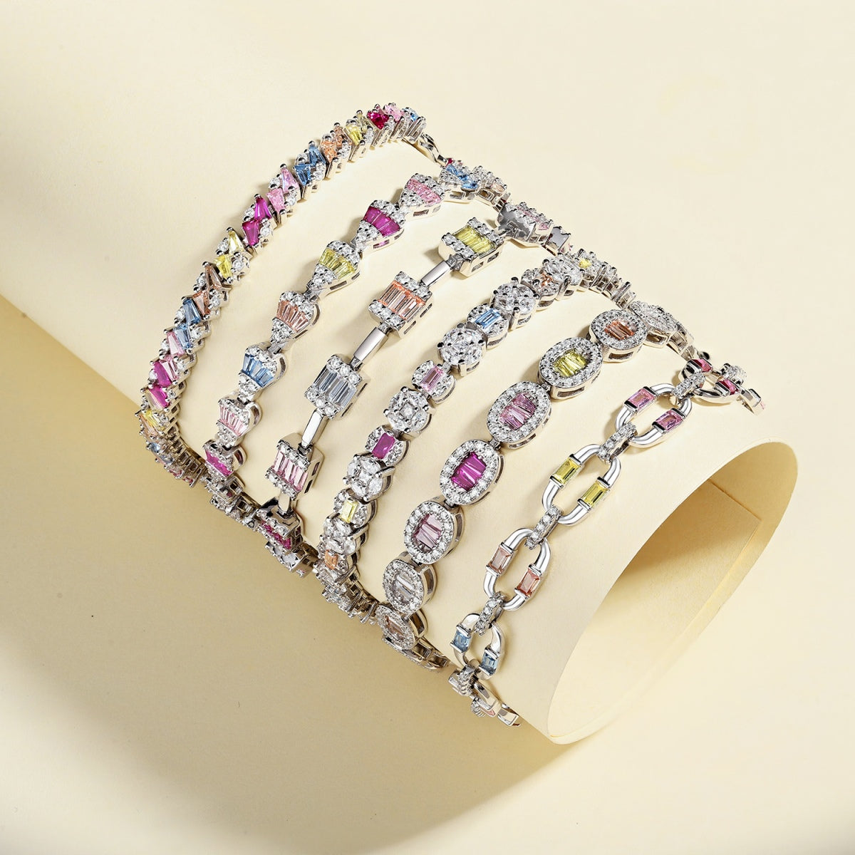 [Rose Tomorrow]Dazzling Radiant Multi Cut Daily Bracelet