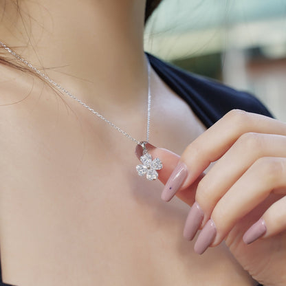 [Rose Tomorrow]Heart-Shaped Four-Leaf Clover Bead Necklace