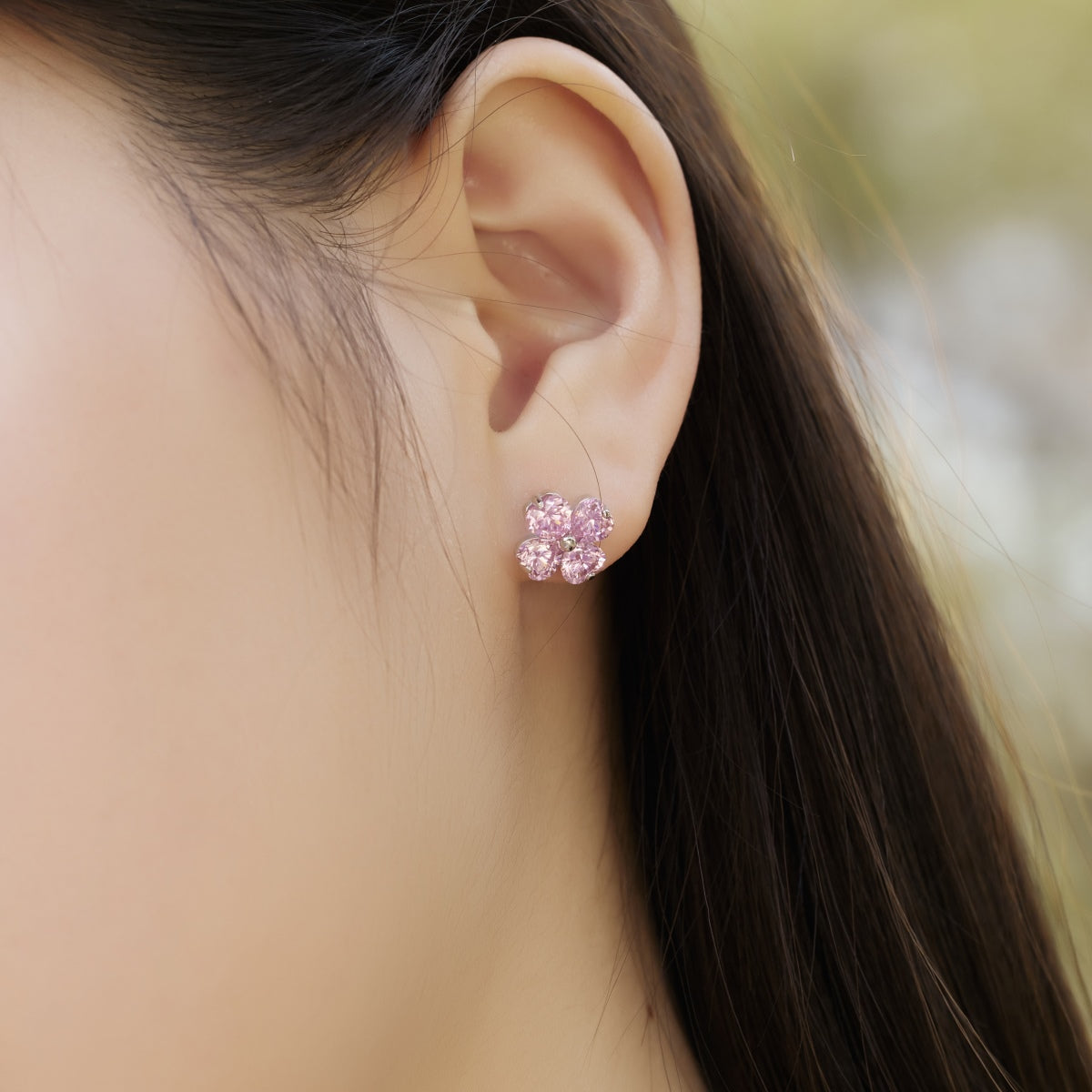 [Rose Tomorrow]Four-Leaf Clover Ball Earrings