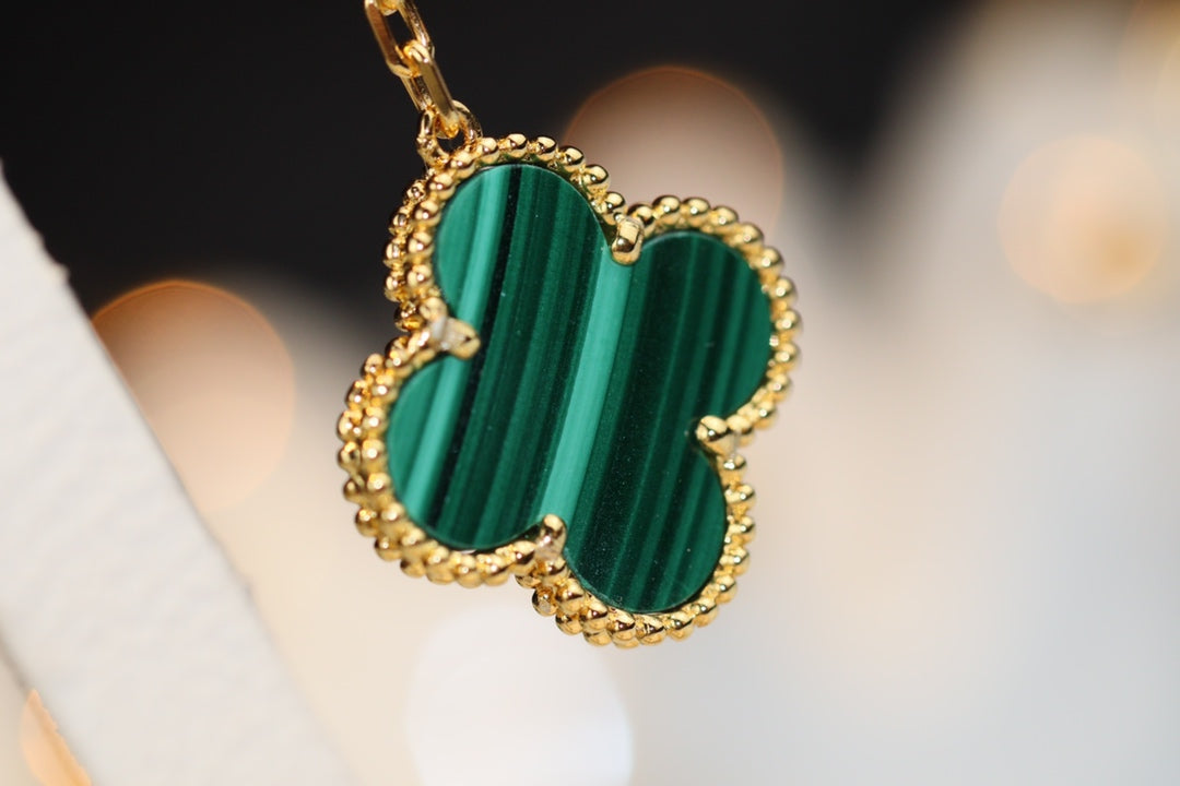 [Rose Tomorrow]CLOVER EARRINGS GOLD MALACHITE DIAMOND 3 MOTIF