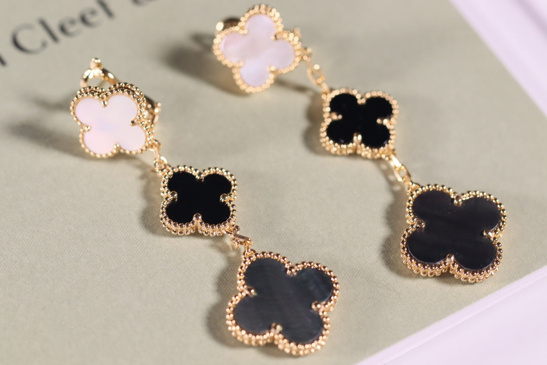 [Rose Tomorrow]CLOVER EARRINGS GOLD ONYX MOP 3 MOTIF