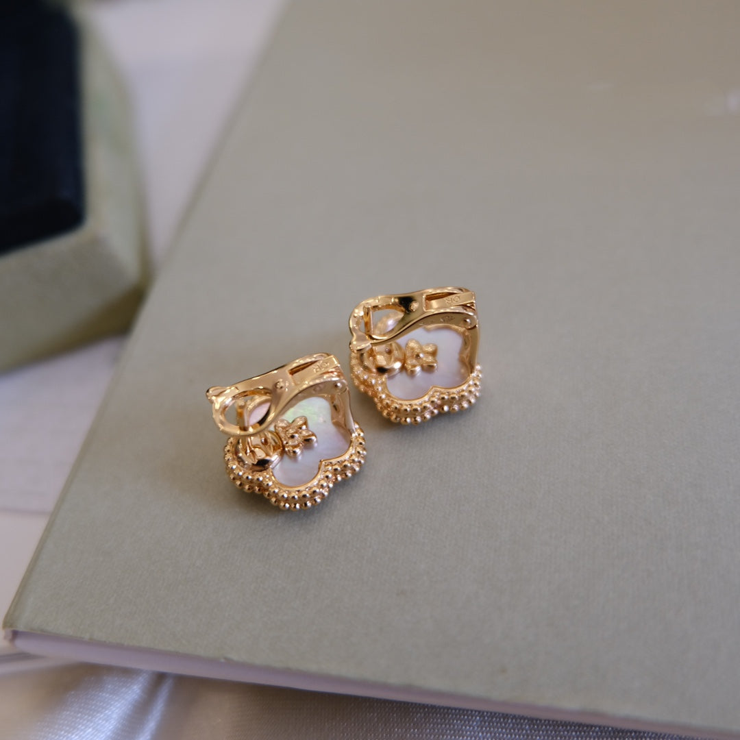 [Rose Tomorrow]LUCKY PINK GOLD WHITE MOP EARRINGS