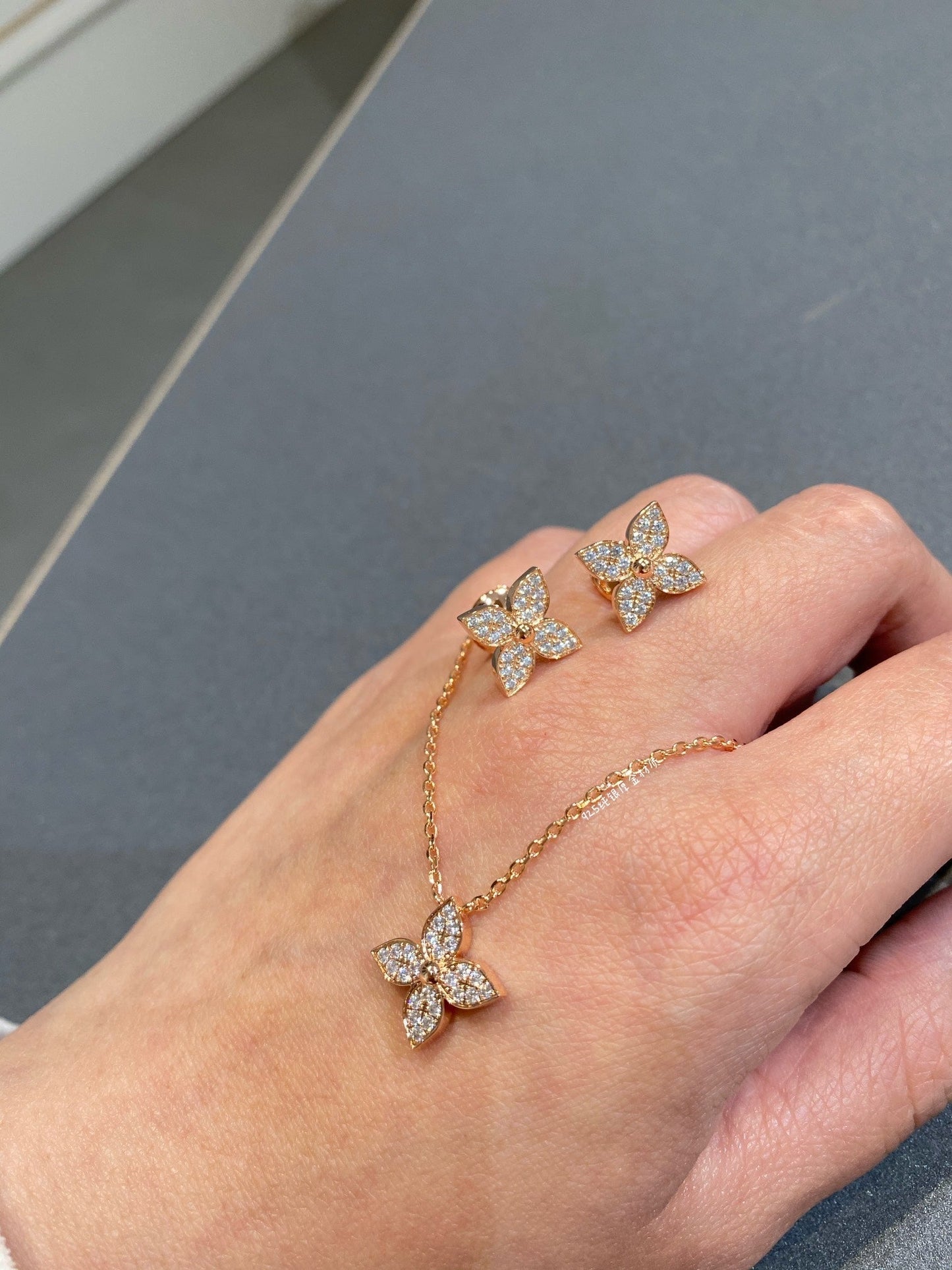 [Rose Tomorrow]STAR DIAMOND NECKALCE