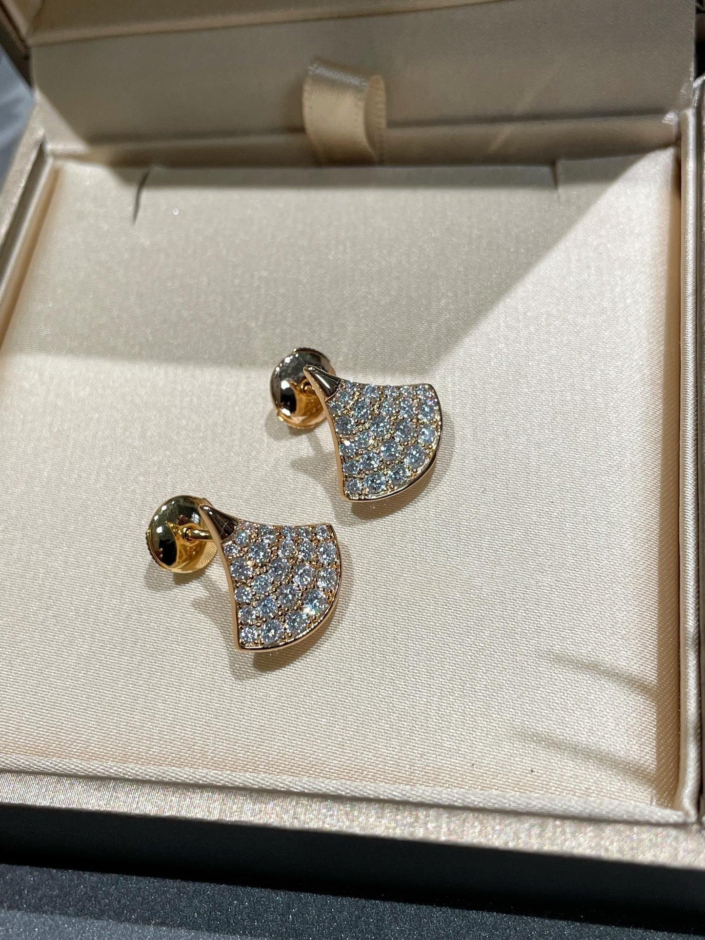 [Rose Tomorrow]DREAM STUD EARRINGS DIAMOND