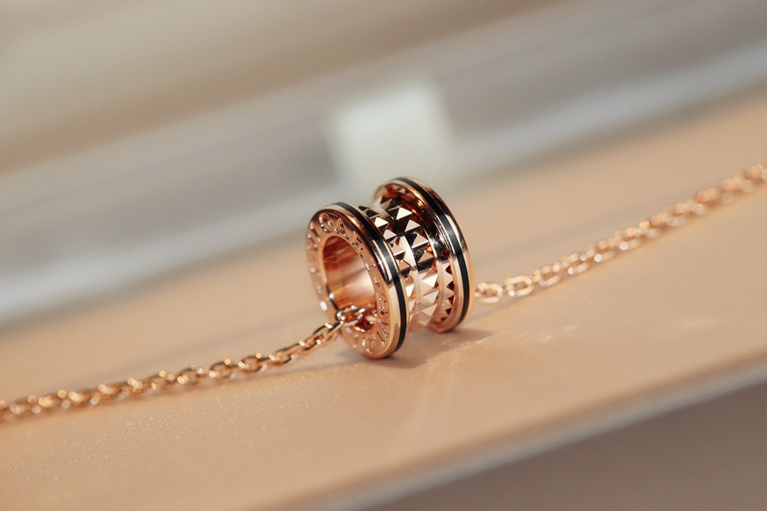 [Rose Tomorrow]ZERO 1 ROCK PEDANT PINK GOLD BLACK NECKLACE