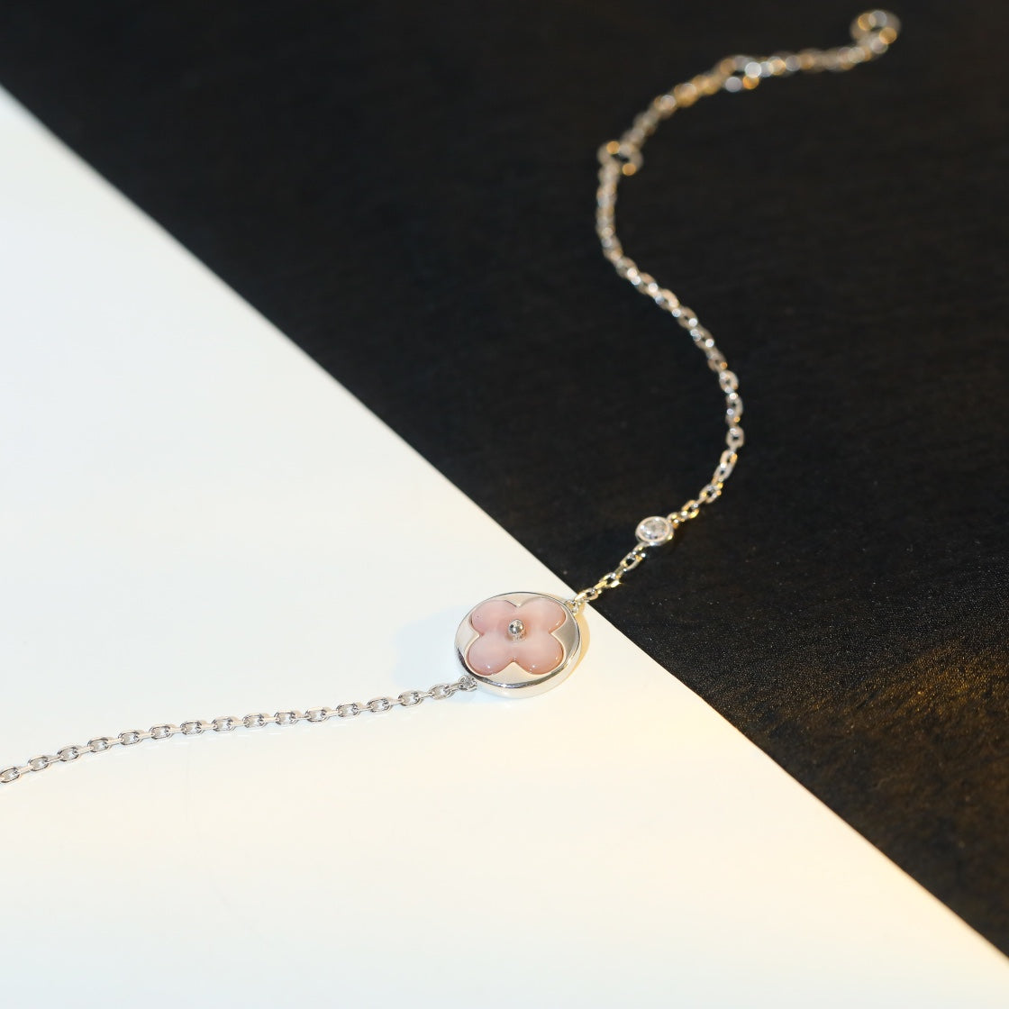 [Rose Tomorrow]SUN MOTIF PINK MOP SILVER BRACELET