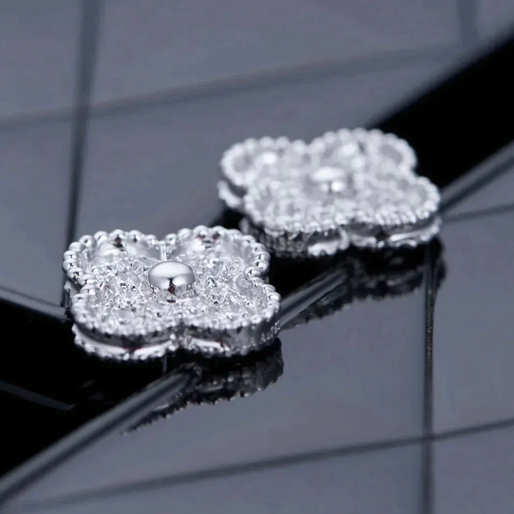 [Rose Tomorrow]CLOVER 1 MOTIFS DIAMOND STUD EARRINGS SILVER