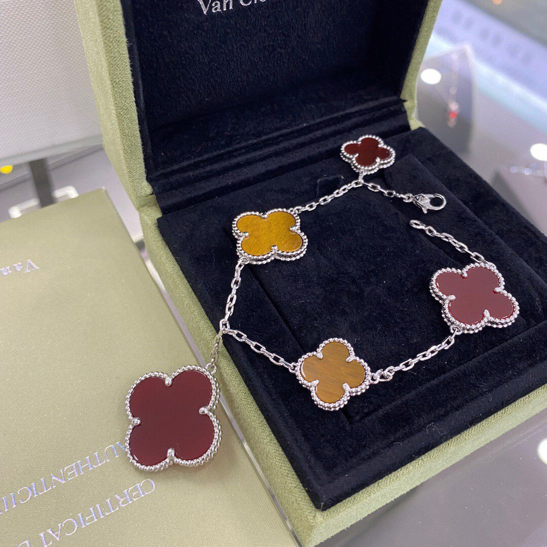 [Rose Tomorrow]CLOVER 5 MOTIFS SIVLER CARNELIAN TIGER EYE BRACELET