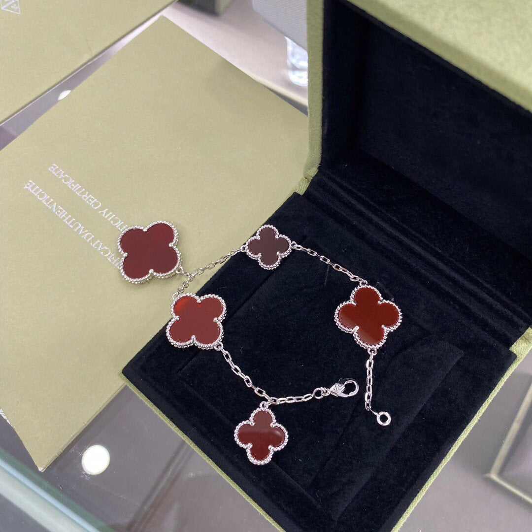 [Rose Tomorrow]CLOVER 5 MOTIFS SIVLER CARNELIAN BRACELET