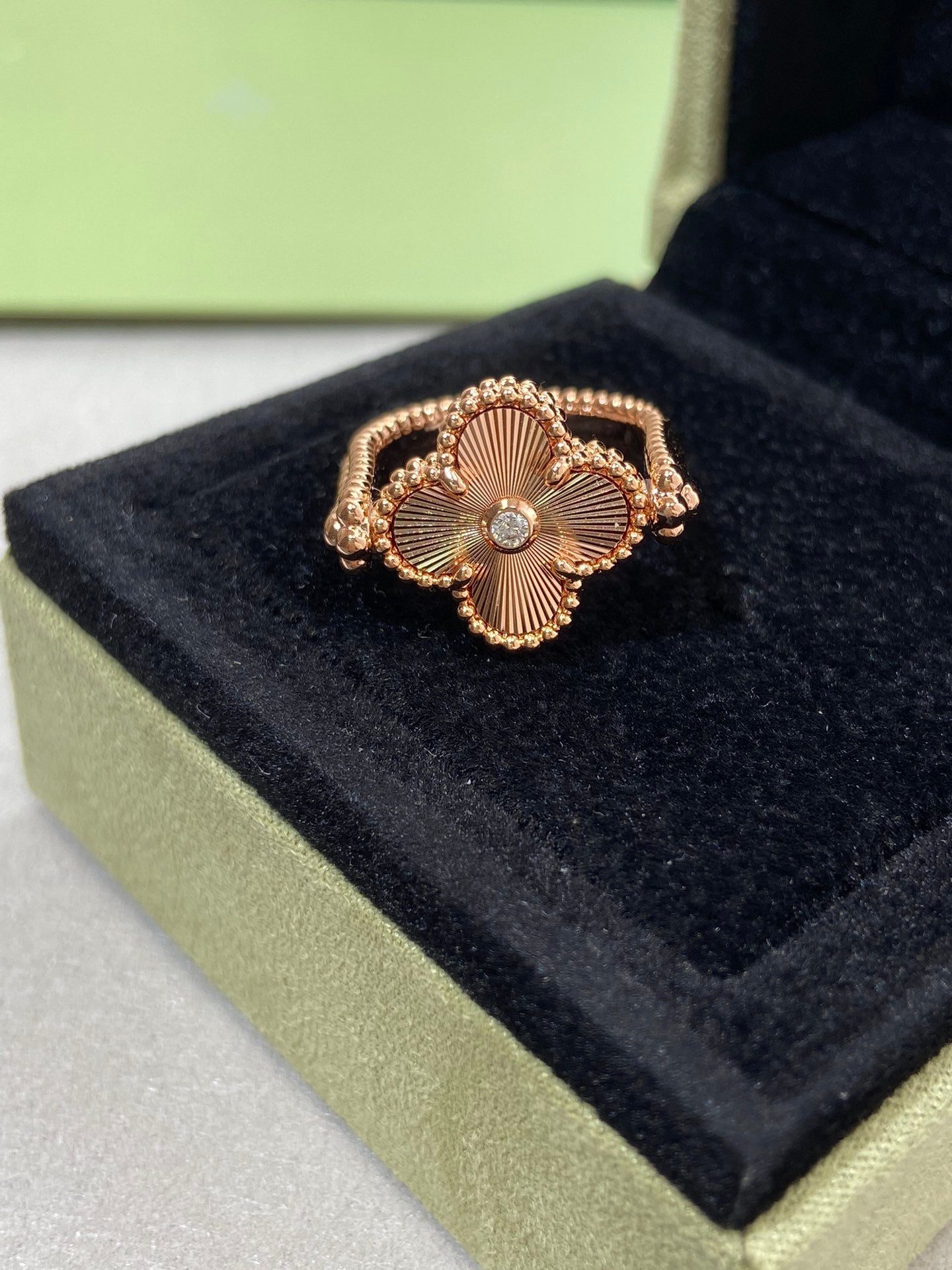 [Rose Tomorrow]CLOVER RIVERSIBLE ROSE GOLD RING