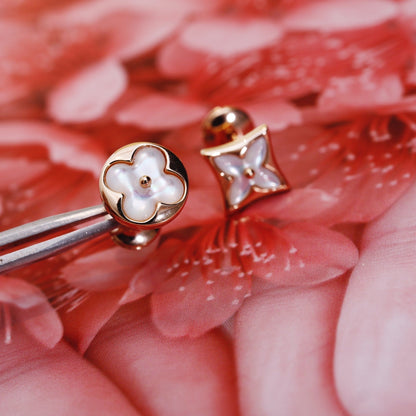 [Rose Tomorrow]STAR AND SUN PINK GOLD MOP STUD EARRINGS