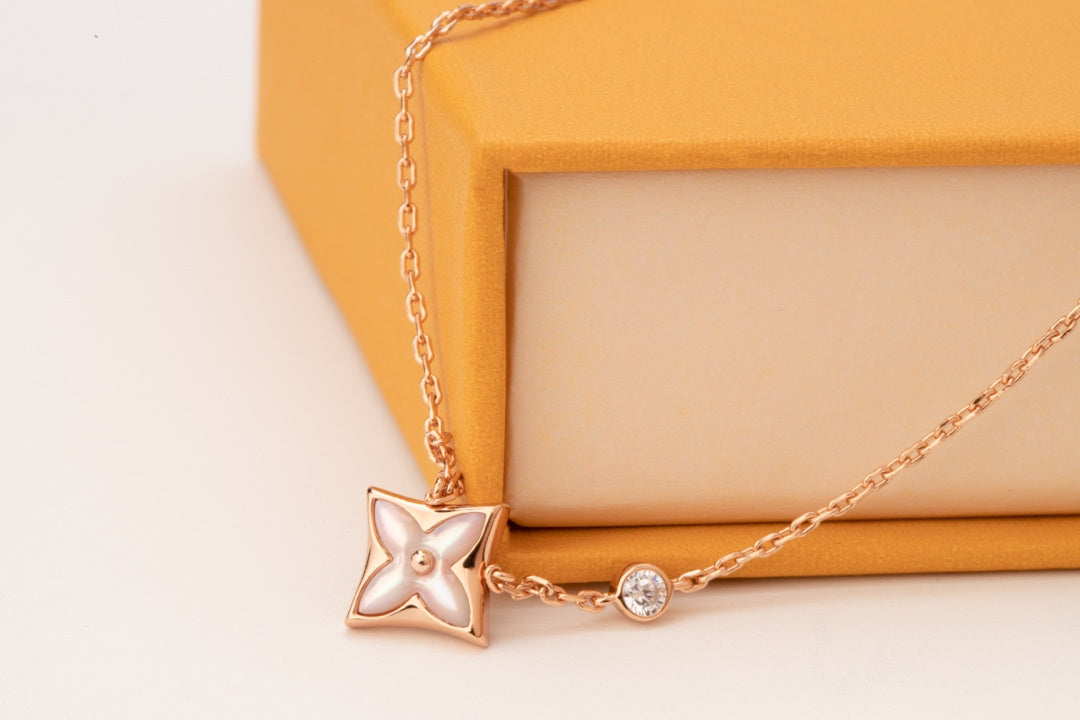 [Rose Tomorrow] STAR PINK MOP 1 DIAMOND PINK GOLD NECKLACE