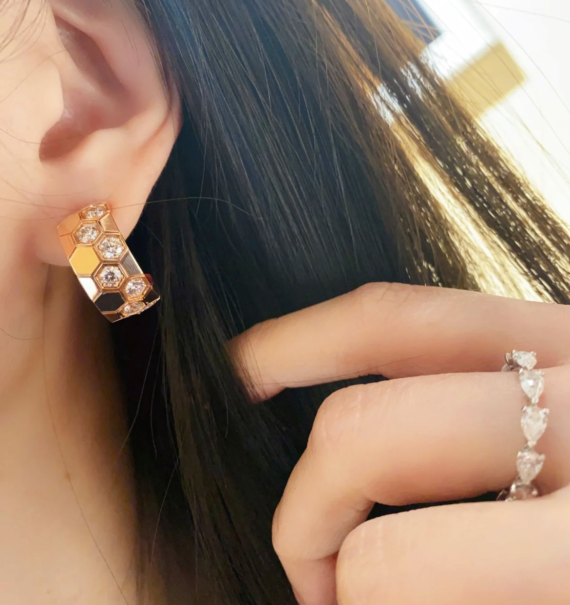 [Rose Tomorrow]BEE LOVE DIAMOND HOOP EARRINGS