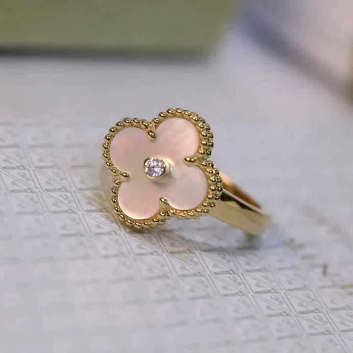 [Rose Tomorrow]CLOVER PINK MOP RING GOLD DIAMOND