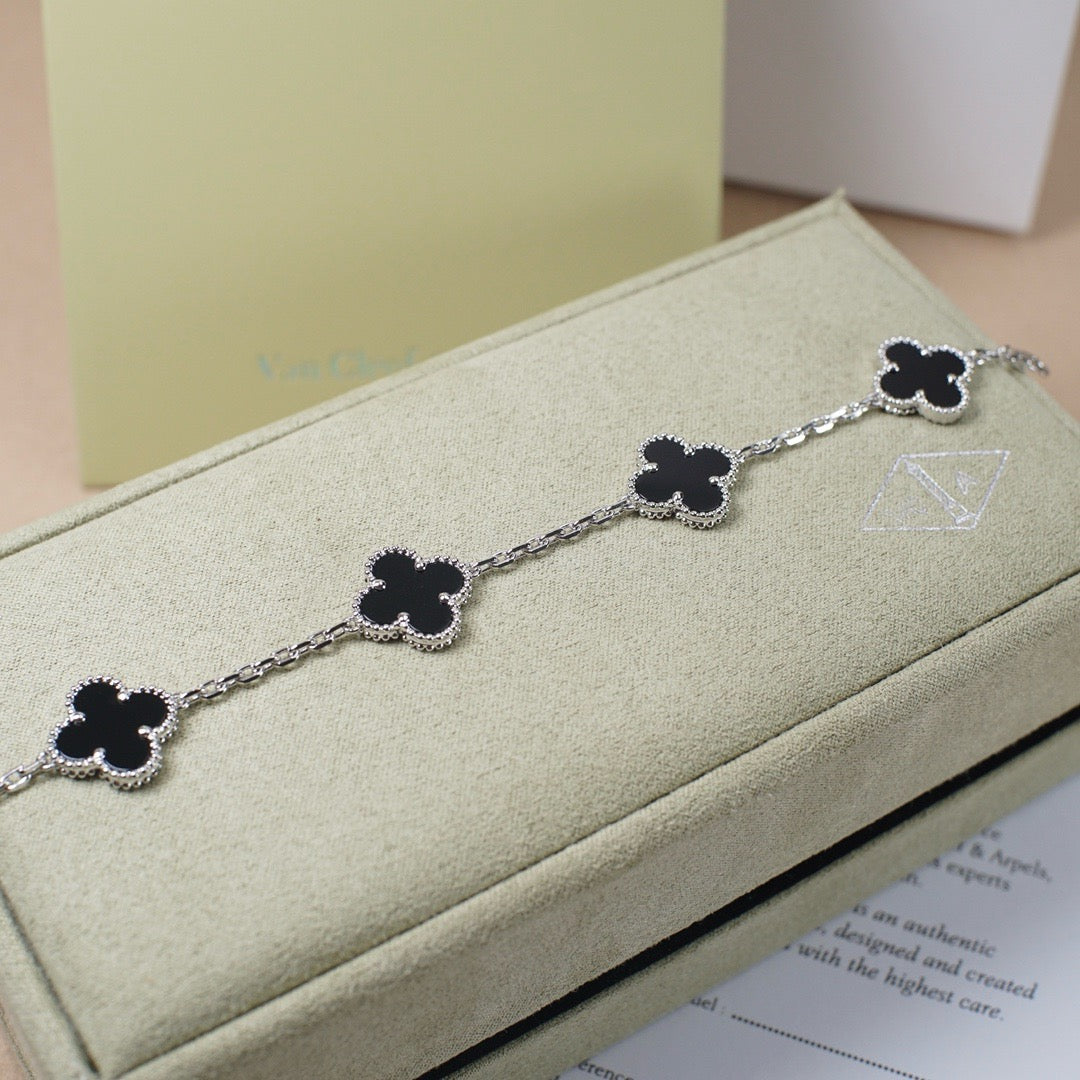 [Rose Tomorrow]CLOVER 5 MOTIF ONYXS  BRACELET SILVER