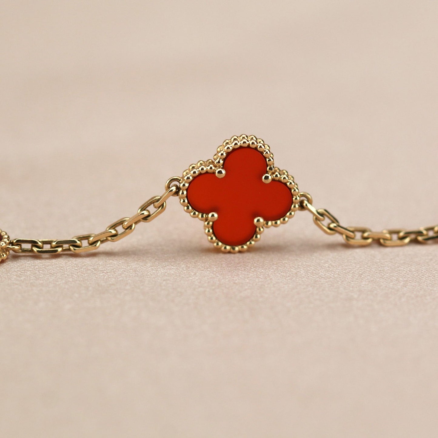 [Rose Tomorrow]CLOVER 5 MOTIFS RED AGATE  BRACELET