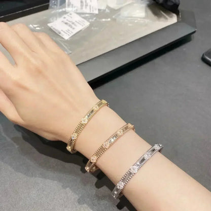 [Rose Tomorrow]CLOVER BRACELET 4MM DIAMONDS