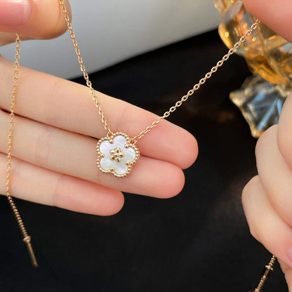 [Rose Tomorrow]LUCKY  WHITE MOP  PLUM BLOSSOM NECKLACE