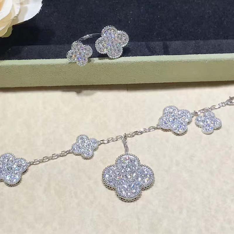 [Rose Tomorrow]CLOVER 6 MOTIFS SILVER DIAMOND BRACELET