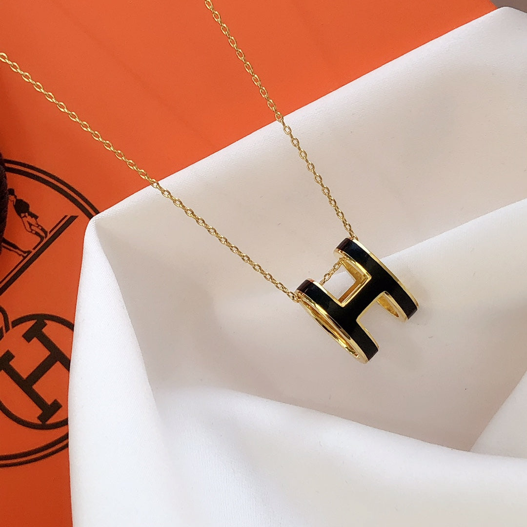 [Rose Tomorrow]HM CLIC BLACK ENAMEL GOLD NECKLACE