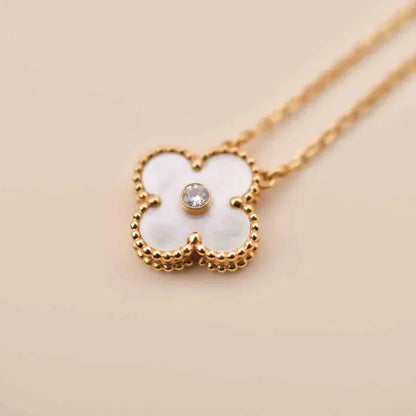 [Rose Tomorrow]CLOVER 15MM DIAMOND WHITE FRITILLARIA NECKLACE