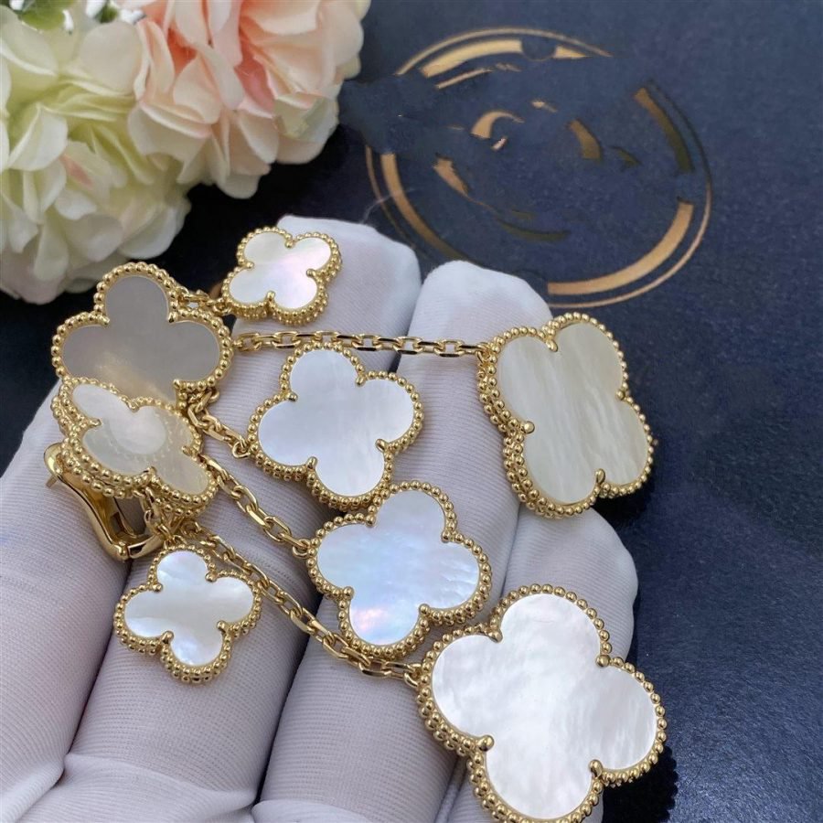 [Rose Tomorrow]CLOVER EARRINGS WHITE MOP 4 MOTIFS GOLD