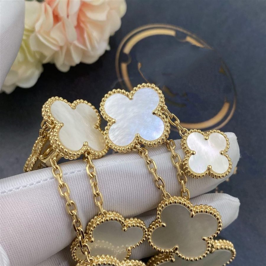 [Rose Tomorrow]CLOVER EARRINGS WHITE MOP 4 MOTIFS GOLD