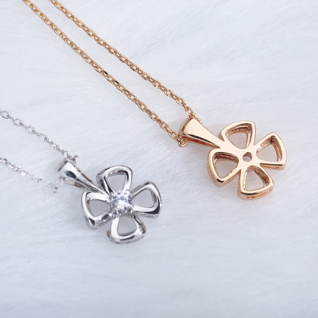 [Rose Tomorrow]FIOREVER NECKLACE DIAMOND CENTER