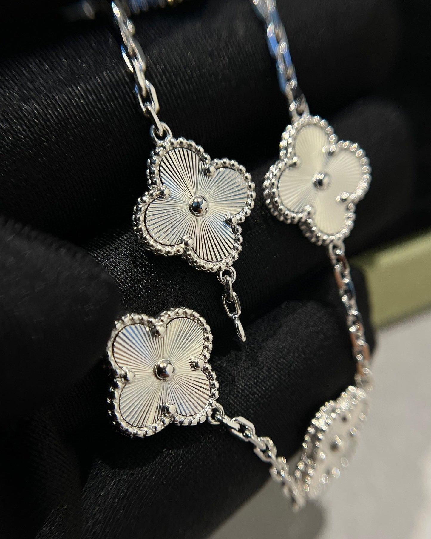 [Rose Tomorrow]CLOVER SILVER 5 MOTIFS BRACELET